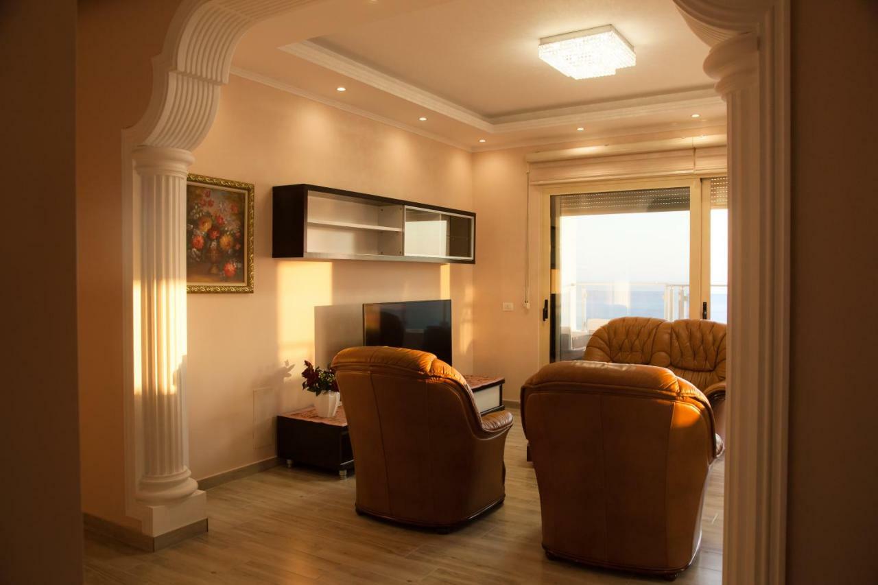 Adriatic Seaview Apartment ドゥラス エクステリア 写真