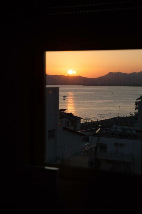 Adriatic Seaview Apartment ドゥラス エクステリア 写真